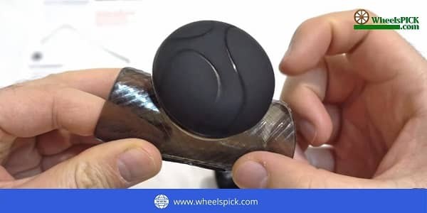 What is a steering wheel spinner